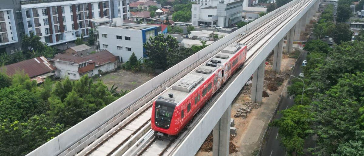 LRT Velodrome-Dukuh Atas Dinilai Efektif Atasi Kemacetan Jakarta