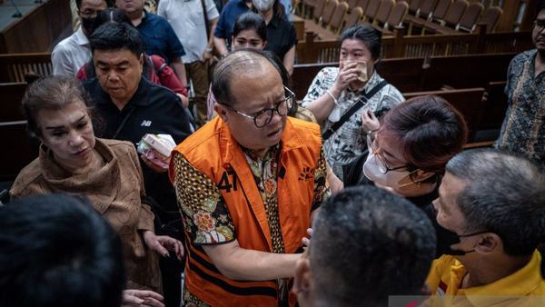 Majelis hakim vonis Direktur Grup BJU delapan tahun penjara