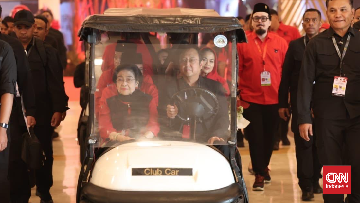 megawati-hadiri-rakernas-pdip-didampingi-prananda-prabowo-1768046559.png