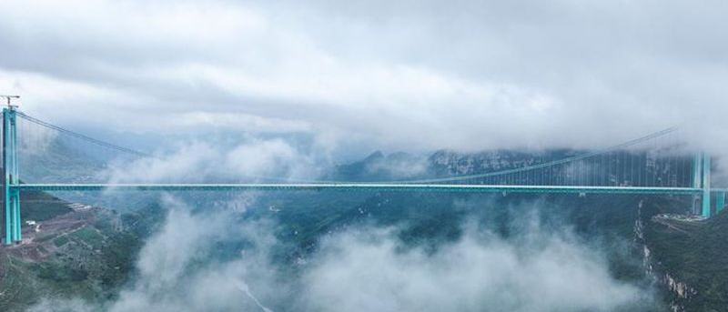 mengenal-jembatan-hongqi-di-china-yang-ambruk-dan-viral-di-medsos-1767539218.jpg