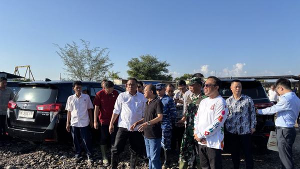Menteri LH Tinjau PSEL Bali Tegaskan Kesiapan Truk Angkut