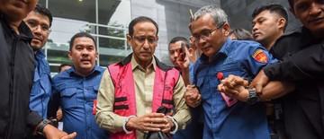 nadiem-makarim-kecewa-hakim-tolak-eksepsi-kasus-korupsi-laptop-1768204878.jpg