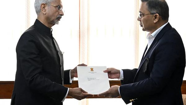 new-phase-india-eyes-bangladesh-thaw-with-bnp-before-elections-scrape-1767688496.jpg