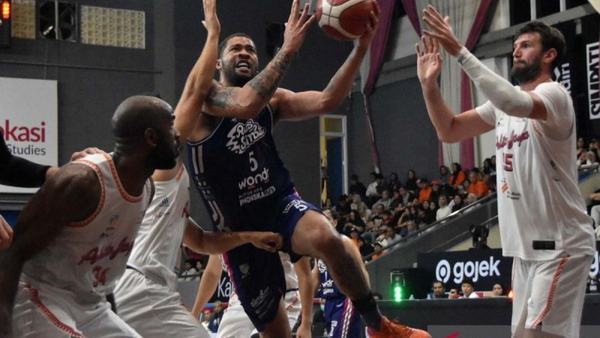 Pelita Jaya Jakarta Taklukan Rans Simba Bogor 84-82