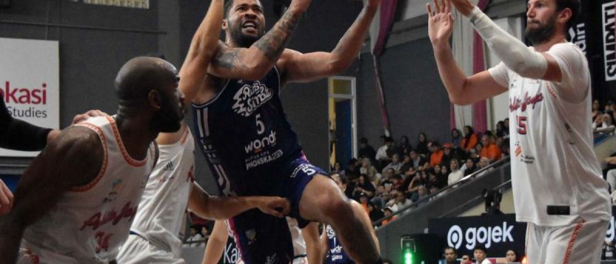 Pelita Jaya Jakarta Taklukan Rans Simba Bogor 84-82
