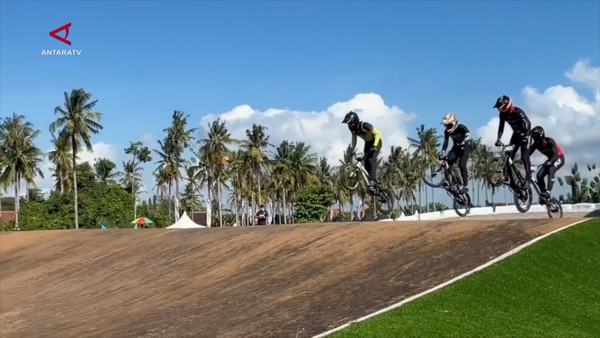 Pembalap Indonesia dominasi Banyuwangi BMX Supercross 2026