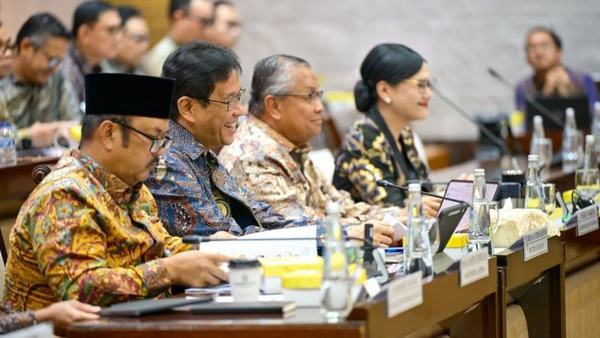 Pemerintah Kejar Pertumbuhan Ekonomi 2027 Lewat Strategi Pro-Growth Pro-Welfare