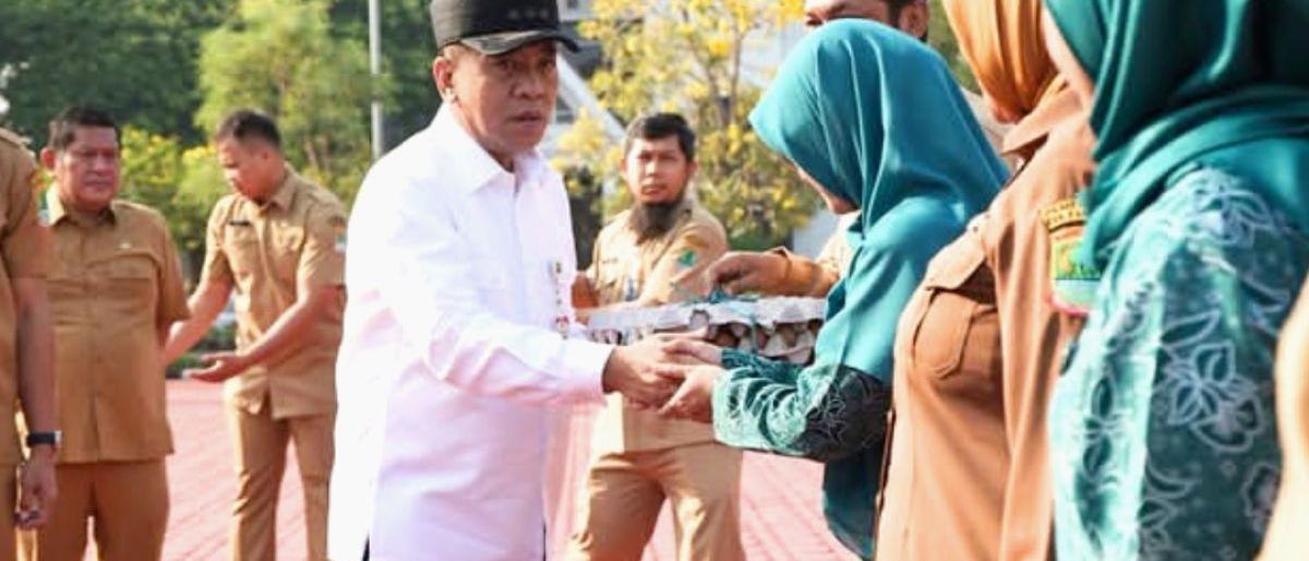 Pemkab Karawang dan Asprumnas Salurkan 28,5 Ton Telur Stunting