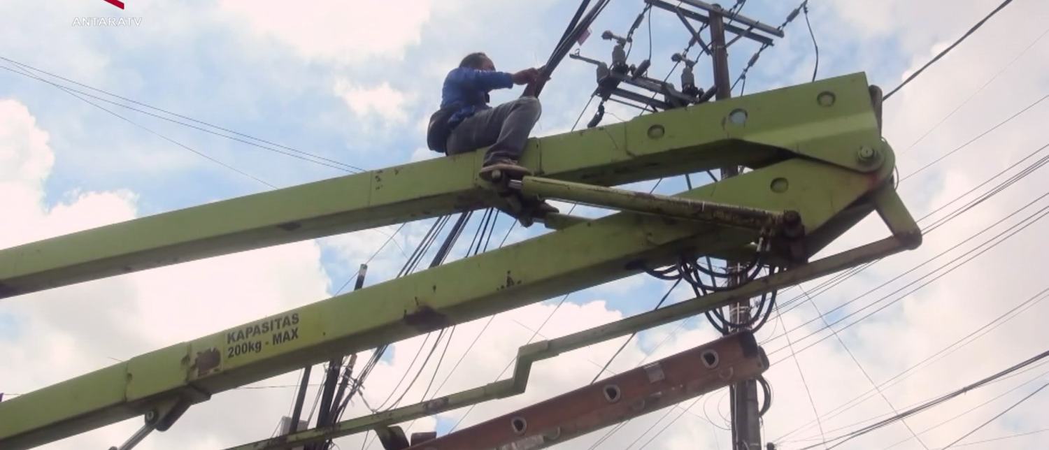 Pemkot Palangka Raya Tertibkan Kabel Semrawut Demi Estetika Kota