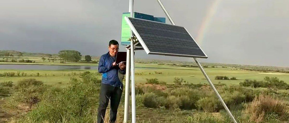 Penggembala Muda China Modernisasi Sektor Peternakan Lewat Teknologi Satelit