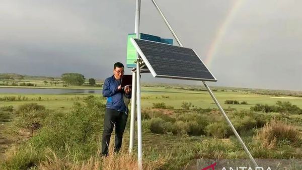 Penggembala Muda China Modernisasi Sektor Peternakan Lewat Teknologi Satelit