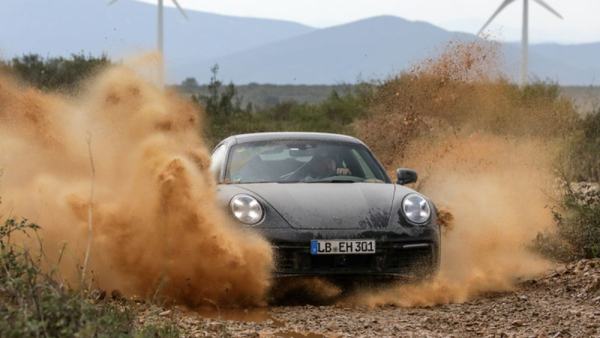 Porsche Tegaskan Tidak Akan Buat 911 Versi Listrik Penuh