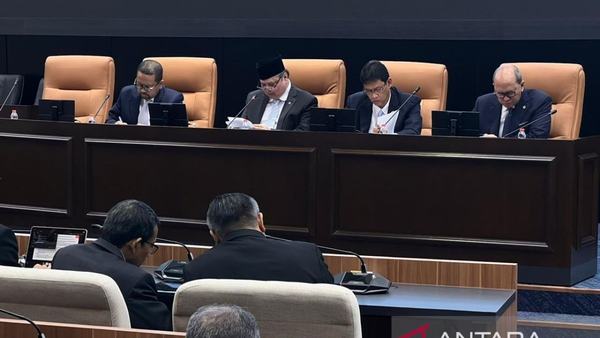 Prabowo Perketat Pengawasan Ekspor Tegakkan Pasal 33 UUD 1945