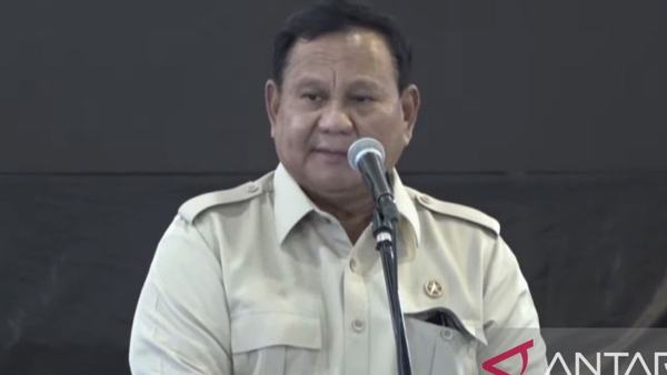 Presiden Prabowo Minta Siswa Sekolah Rakyat Belajar Keras