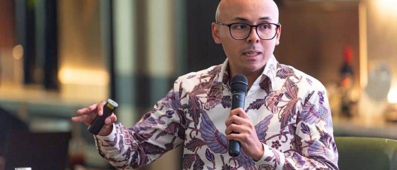 profil-dirgayuza-asisten-presiden-bidang-komunikasi-analis-kebijakan-1767537341.jpg