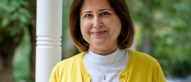profil-ghazala-hashmi-wanita-muslim-yang-jadi-wakil-gubernur-virginia-1767539232.jpg