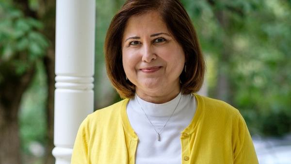 profil-ghazala-hashmi-wanita-muslim-yang-jadi-wakil-gubernur-virginia-1767539232.jpg