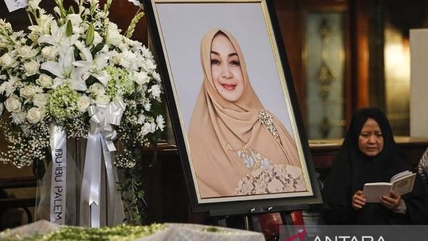 profil-istri-wiranto-rugaiya-usman-1767537116.jpg