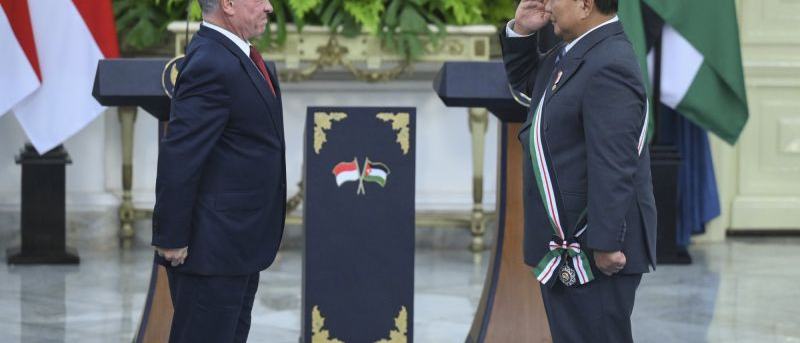 raja-yordania-abdullah-ii-sambangi-indonesia-berikut-profilnya-1767535669.jpg