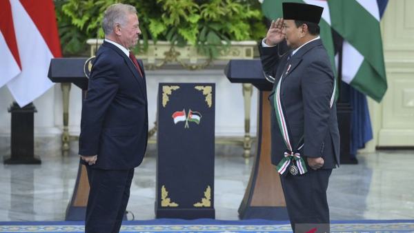 raja-yordania-abdullah-ii-sambangi-indonesia-berikut-profilnya-1767537131.jpg