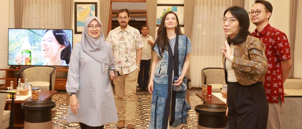 Raline Shah Boyong Keluarga Wisata ke Destinasi Unggulan Banyuwangi