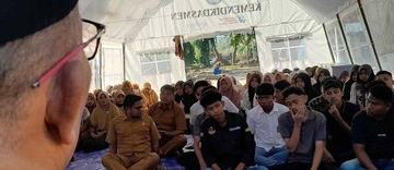 sekolah-tertimbun-lumpur-siswa-sma-di-pidie-jaya-belajar-di-tenda-1767645094.jpg