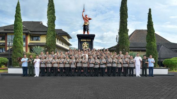 Sespimti gembleng peserta didik materi kepemimpinan hingga sosial