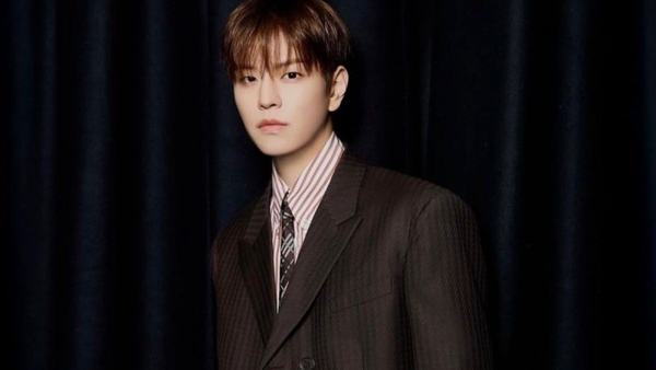 Seungmin Stray Kids Alami Cedera Retak Pergelangan Kaki