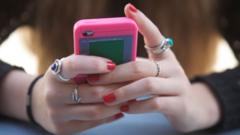 she-spent-16-hours-on-instagram-in-a-day-its-up-to-a-jury-to-decide-if-meta-is-to-blame-1773690655.jpg
