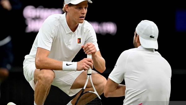 Sinner selamat dari lima set dramatis babak pertama Wimbledon