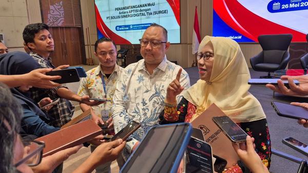 Surge dan Aptisi Sediakan Internet Gratis di 4.095 Kampus