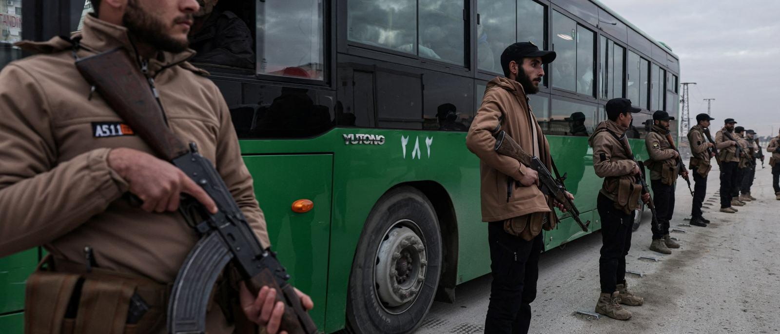 syria-live-sdf-fighters-pull-out-of-aleppo-after-deadly-battles-1768118728.jpg