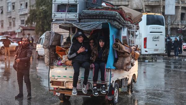 syrian-army-renews-aleppo-strikes-as-kurdish-fighters-refuse-to-budge-scrape-1768003260.jpg