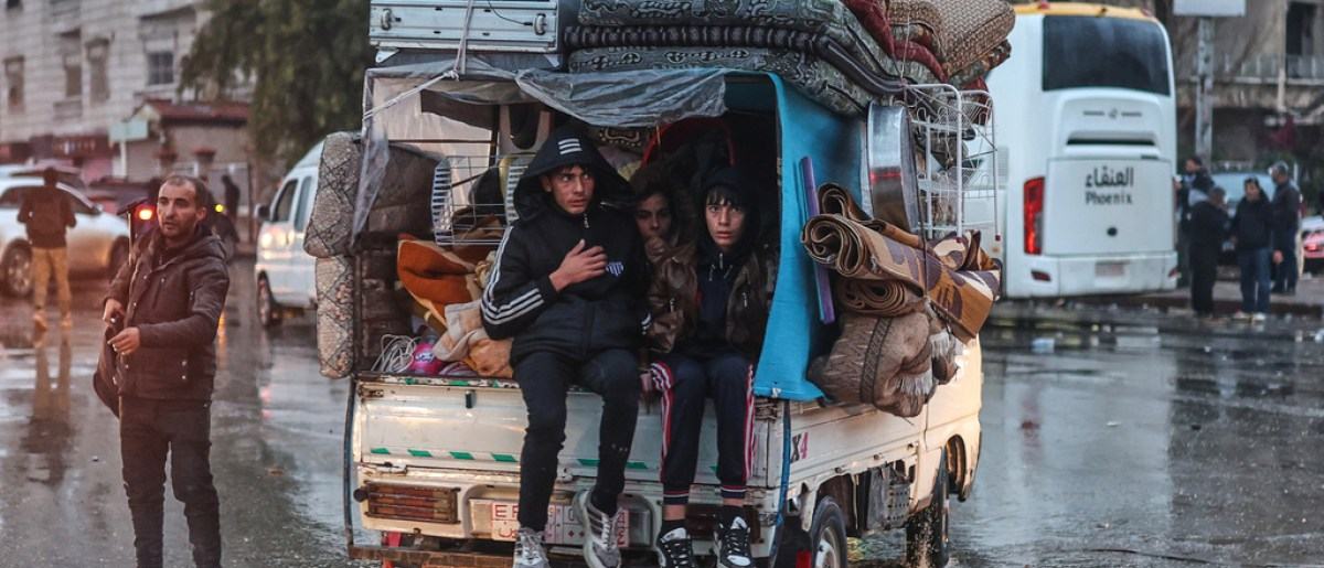 syrian-army-renews-aleppo-strikes-as-kurdish-fighters-refuse-to-budge-scrape-1768003260.jpg