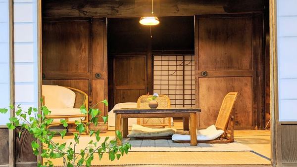 they-bought-an-abandoned-ghost-house-in-the-japanese-countryside-scrape-1767538636.jpg