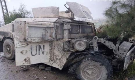tiga-personel-tni-terluka-israel-hancurkan-cctv-markas-unifil-1775376019.jpg