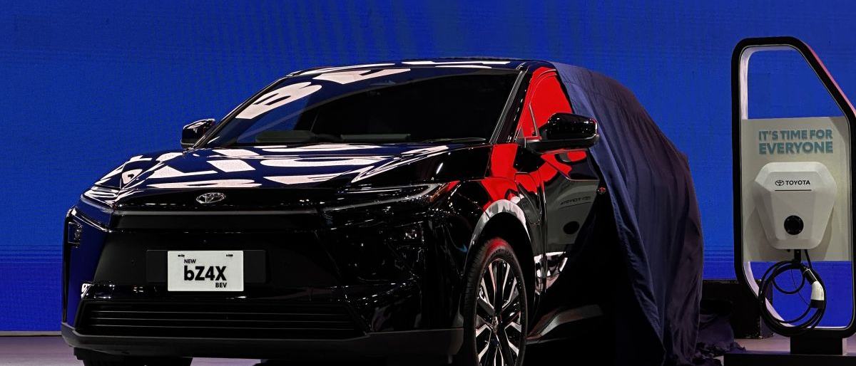 Toyota Australia tarik 1.101 unit bZ4X karena masalah terkait baterai