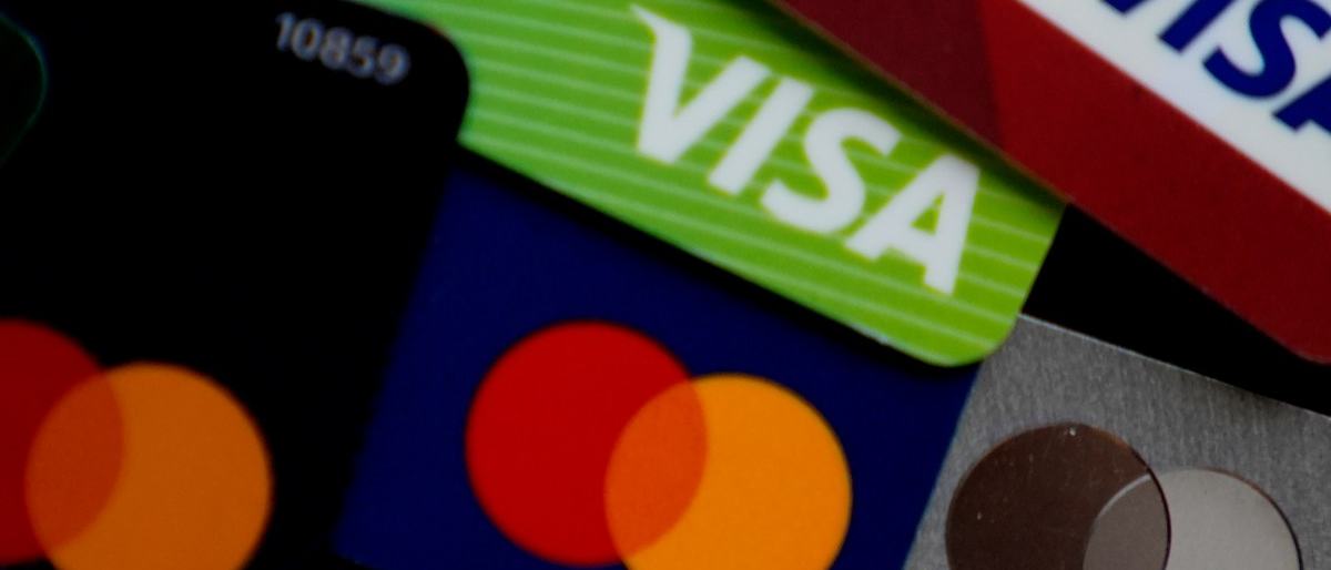 trump-wants-to-cap-credit-card-interest-rates-at-10-would-that-work-1768306398.jpg