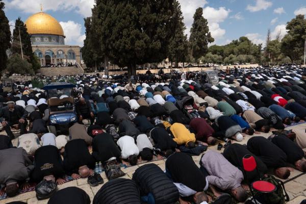 Umat Muslim Padati Masjid Al-Aqsa Rayakan Idul Adha 1447 H