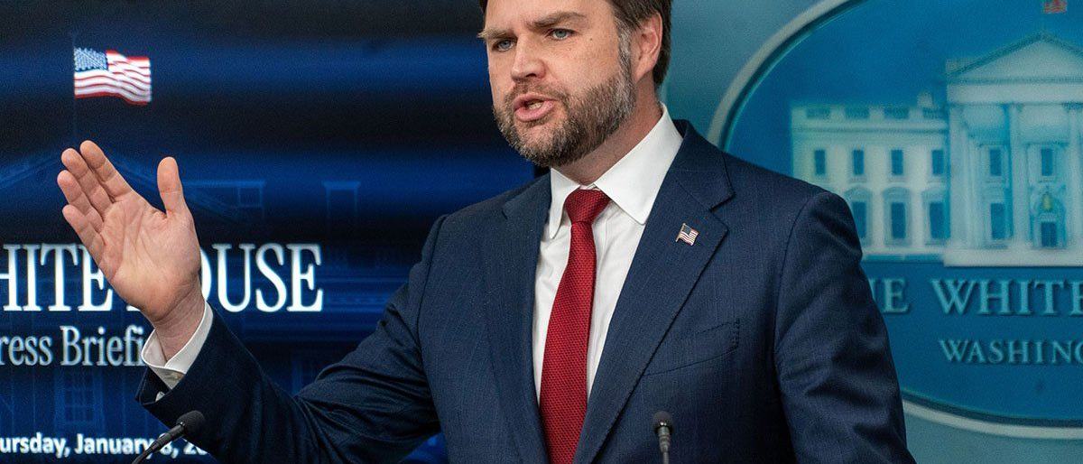 Vance: Opsi Militer Terhadap Iran Tetap Terbuka Bagi AS