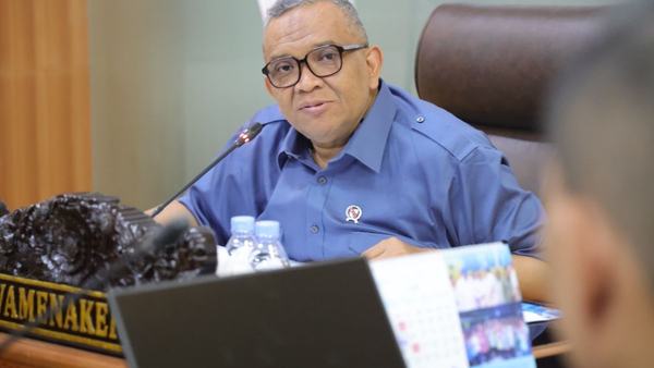 Wamenaker Desak Revisi Regulasi Ketenagakerjaan demi Lindungi Pekerja