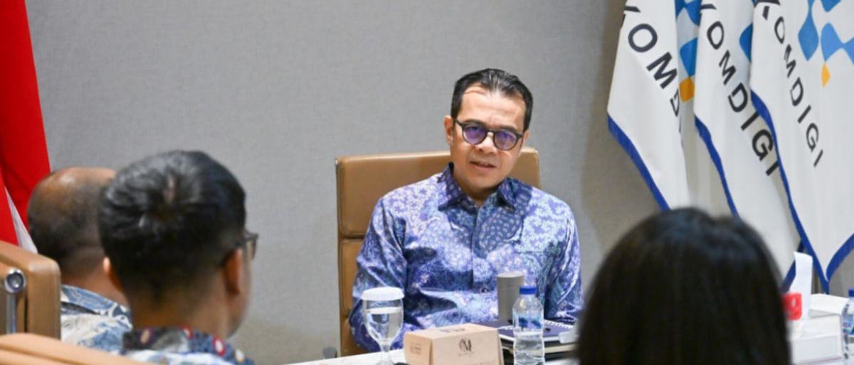 Wamenkomdigi ungkap literasi digital cara baru penting hadapi era AI