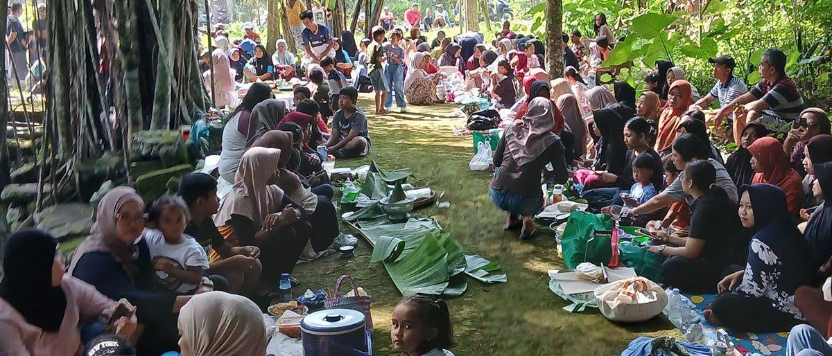 Warga Ngabean Temanggung Gelar Tradisi Bersih Punden Sumur Blandung