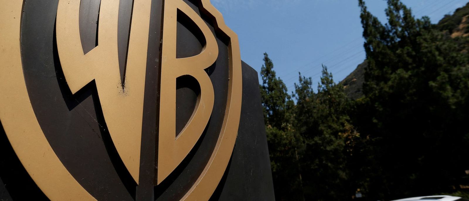 warner-bros-investors-torn-on-paramount-skydance-bid-scrape-1767904277.jpg