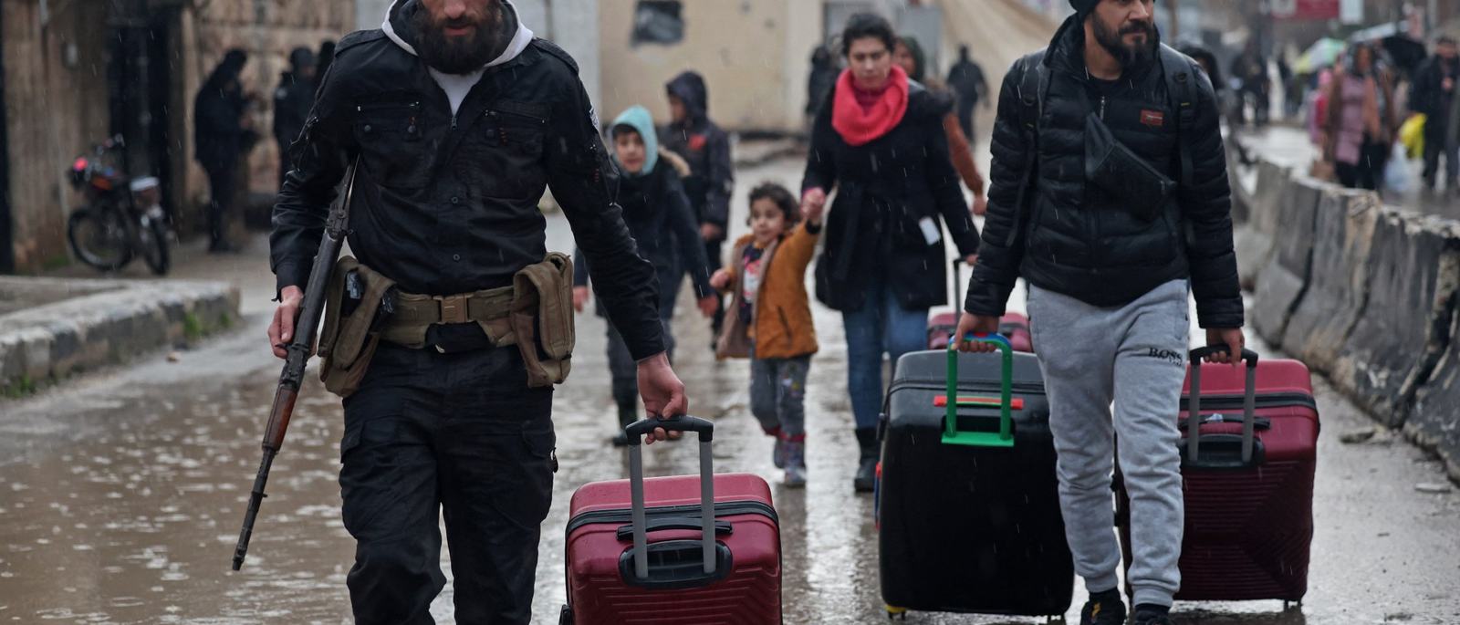 week-in-pictures-from-israeli-strikes-in-gaza-city-to-fighting-in-syria-1768133372.jpg