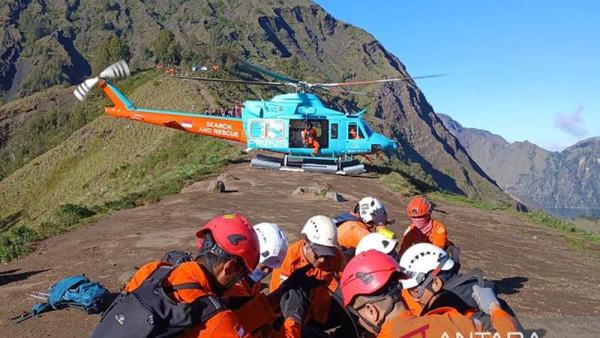 WNA Malaysia Cedera di Rinjani Dievakuasi ke Bali